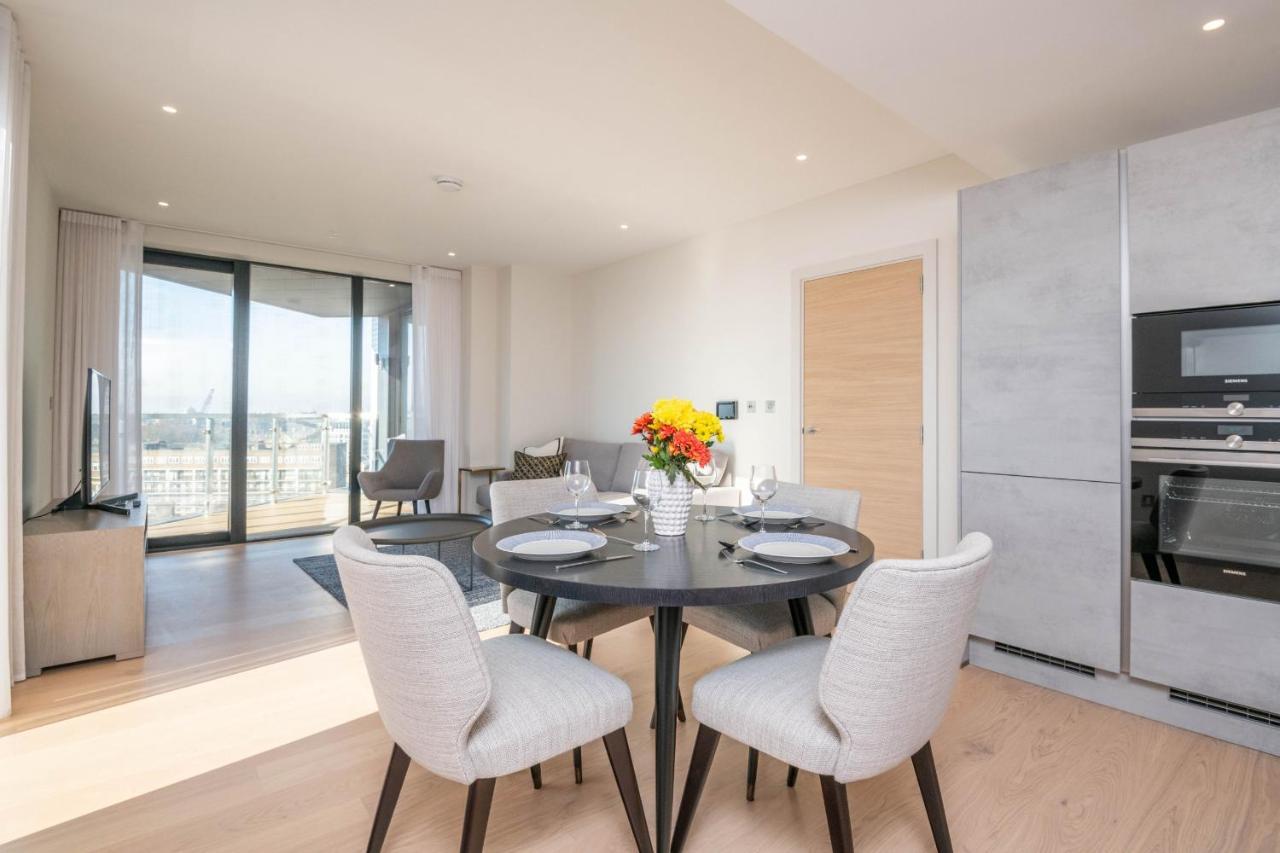 Modern Family Close To Victoria Station By Underthedoormat Apartment London