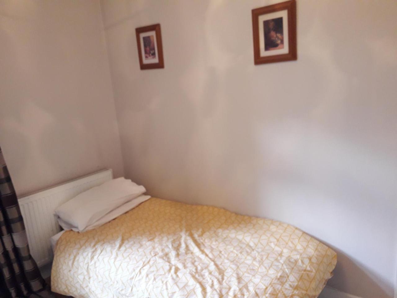 Feriehus 2 Bedroom House -ealing *