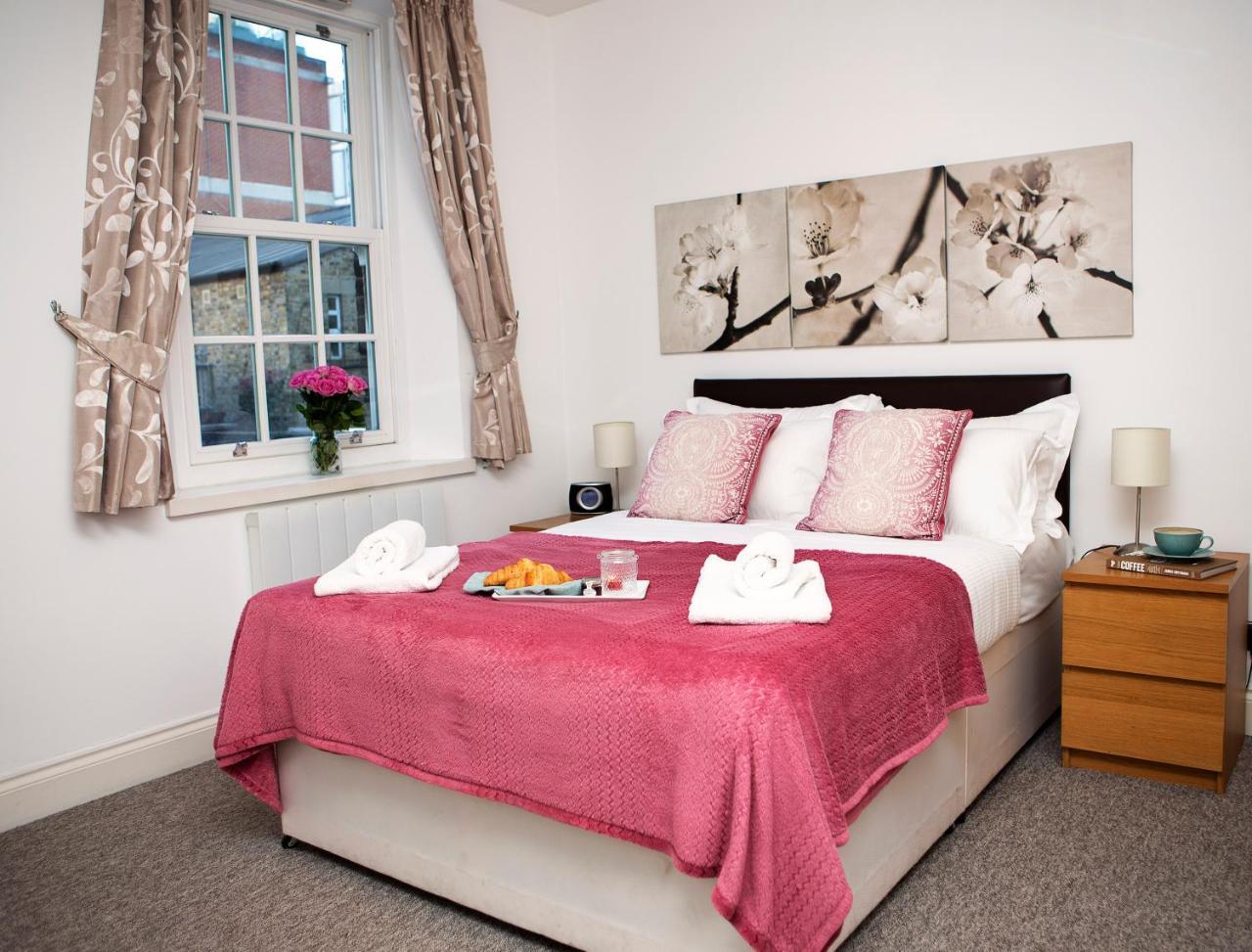 2, Trafalgar Square 2nd Floor By Indigo Flats Apartment *