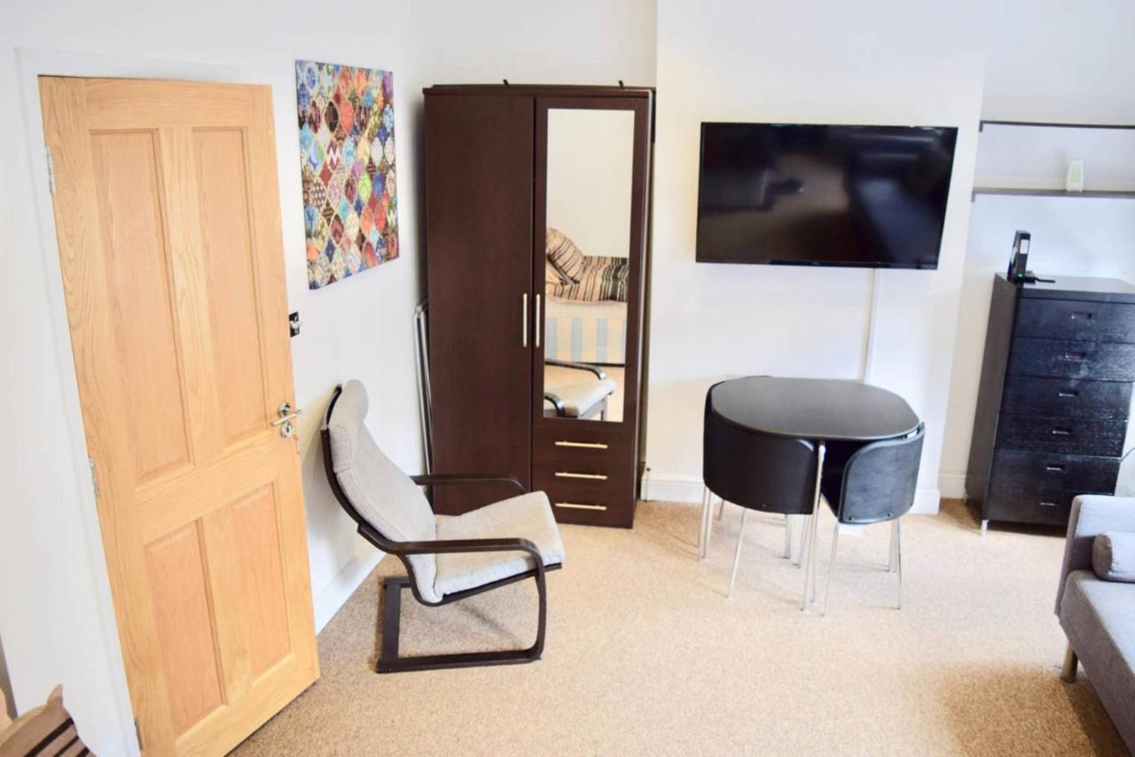 Apartment Gorgeous Studio In Trendy Location London