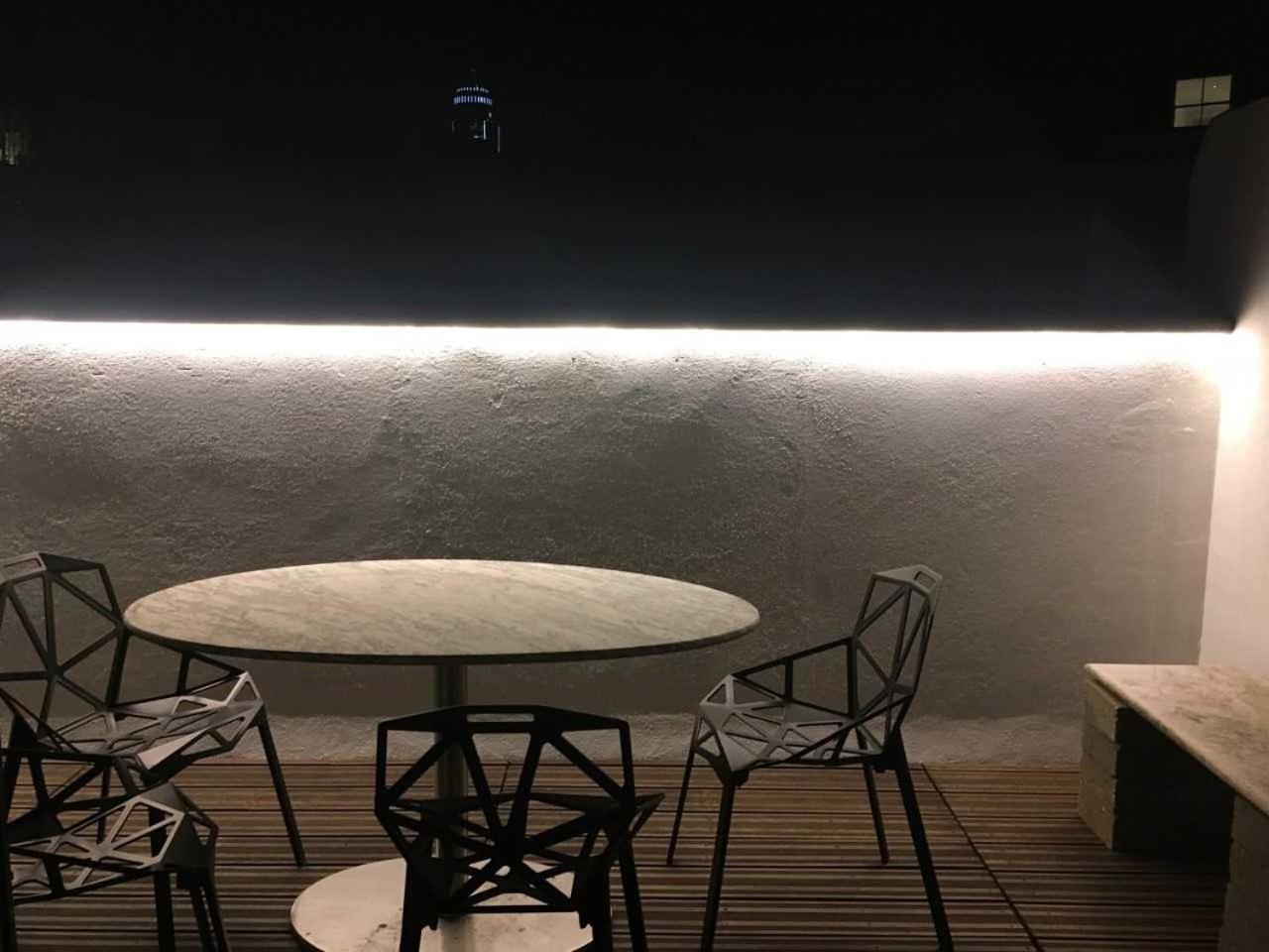Apartment Joivy Elegant 3 Bed Apt With Rooftop Terrace In Pimlico London
