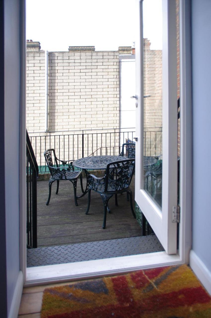 Comfortable Waterloo Near Thames London