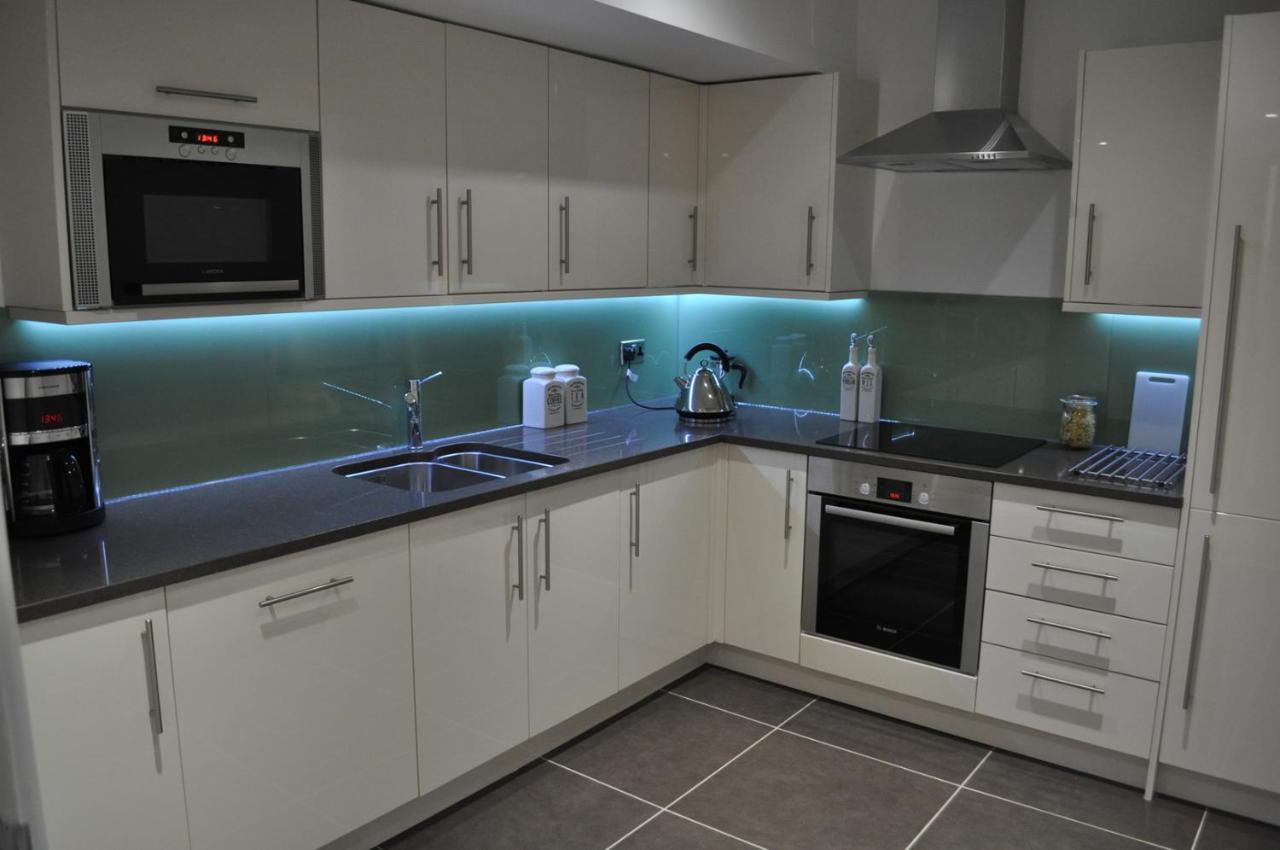 170 Queen's Gate Apartment *