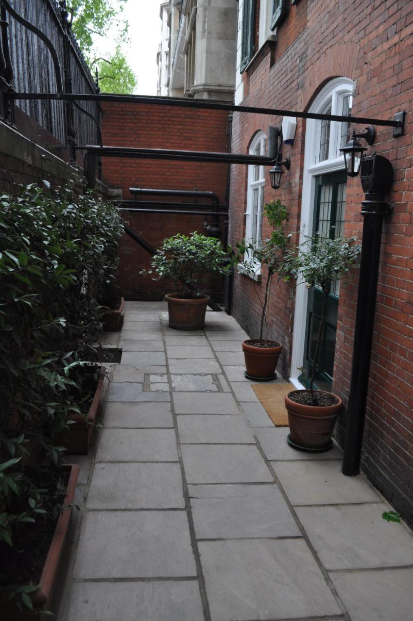 170 Queen's Gate *