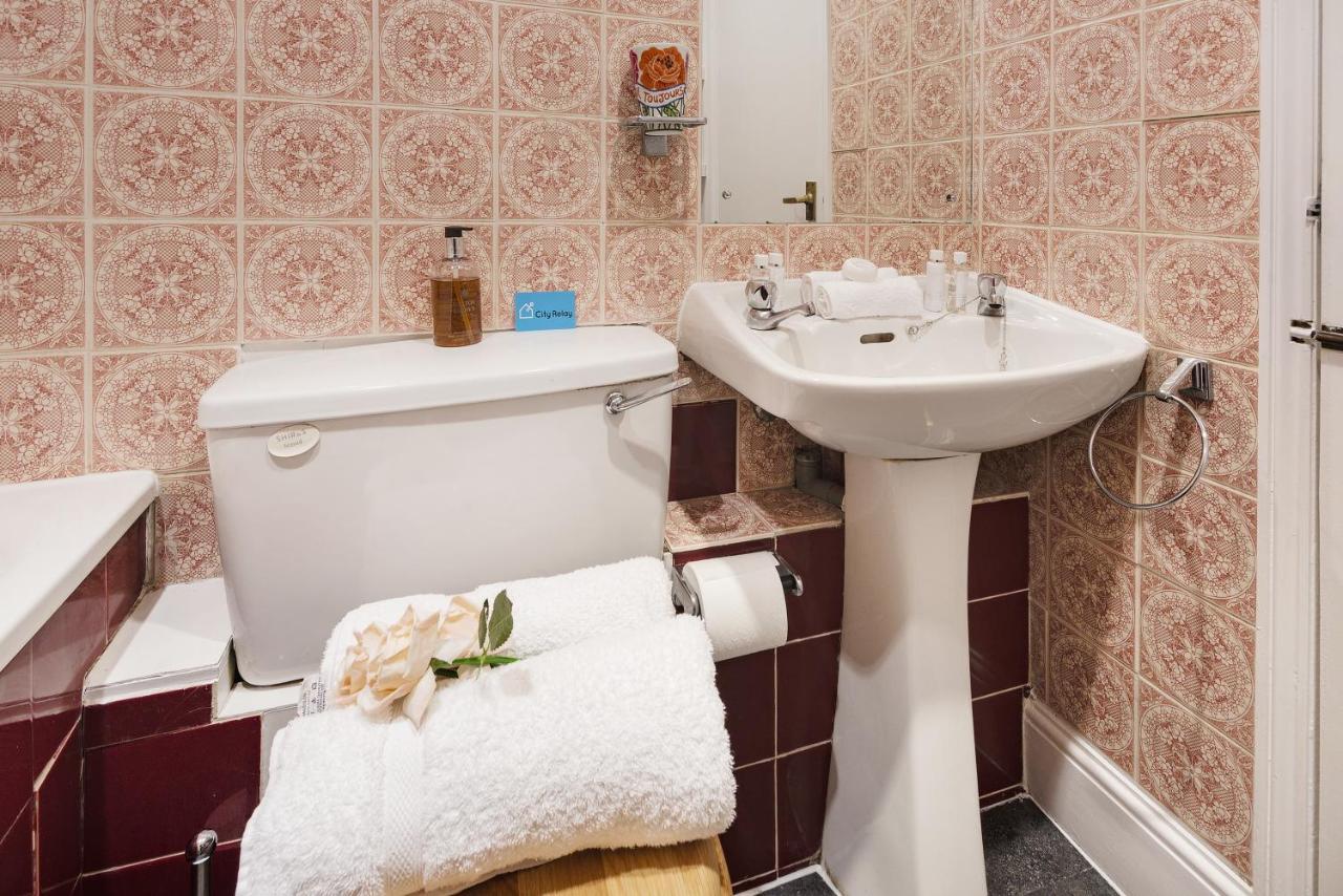 Stylish Buckingham Victoria Apartment