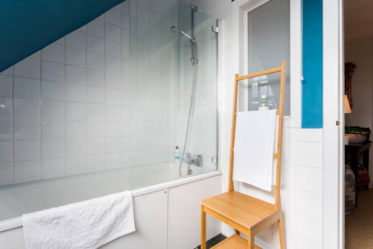 Delightful 1 Bed In Shepherd's Bush Apartment *
