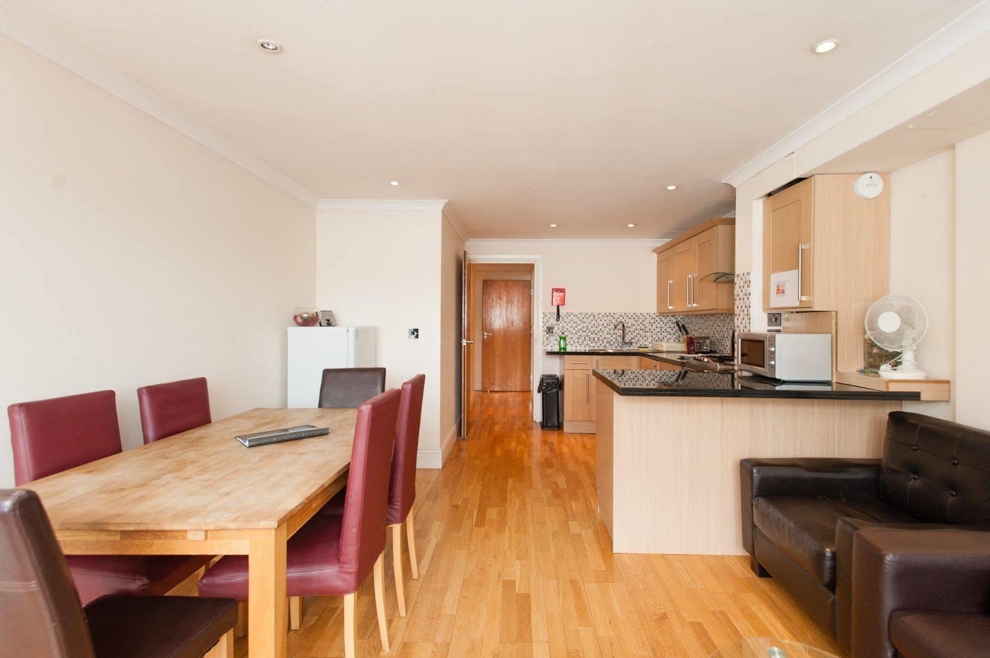 Apartment Serviced *