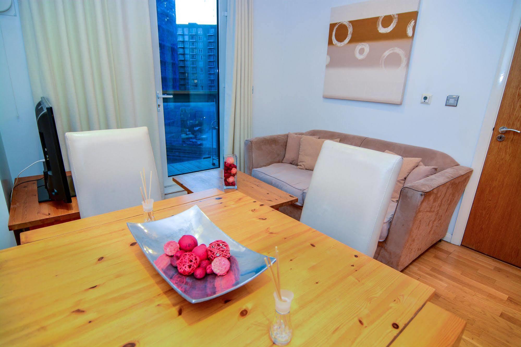 Apartment Wharf Tower *
