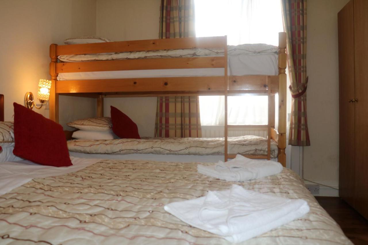 Barry House Guest house 3*