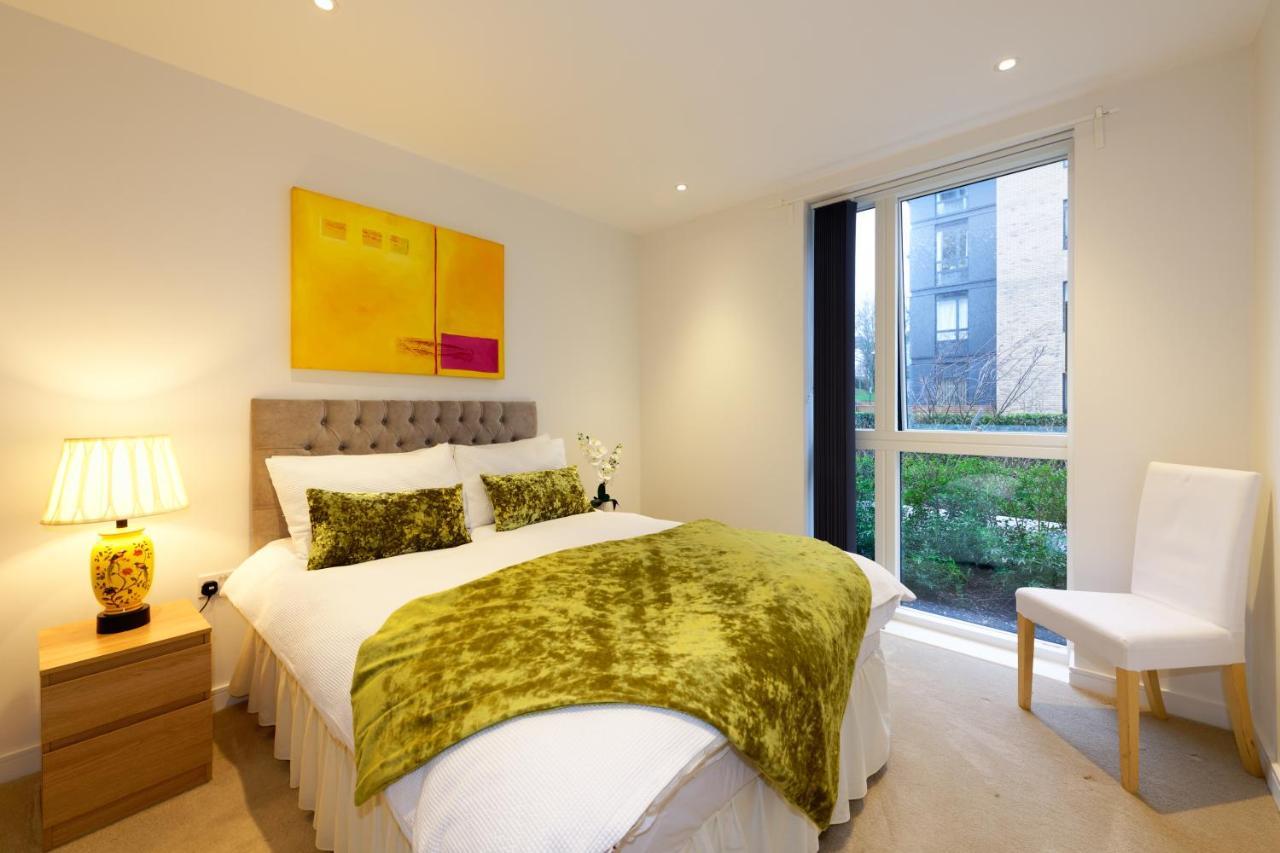 Apartment Grand Apartments Kew Gardens London