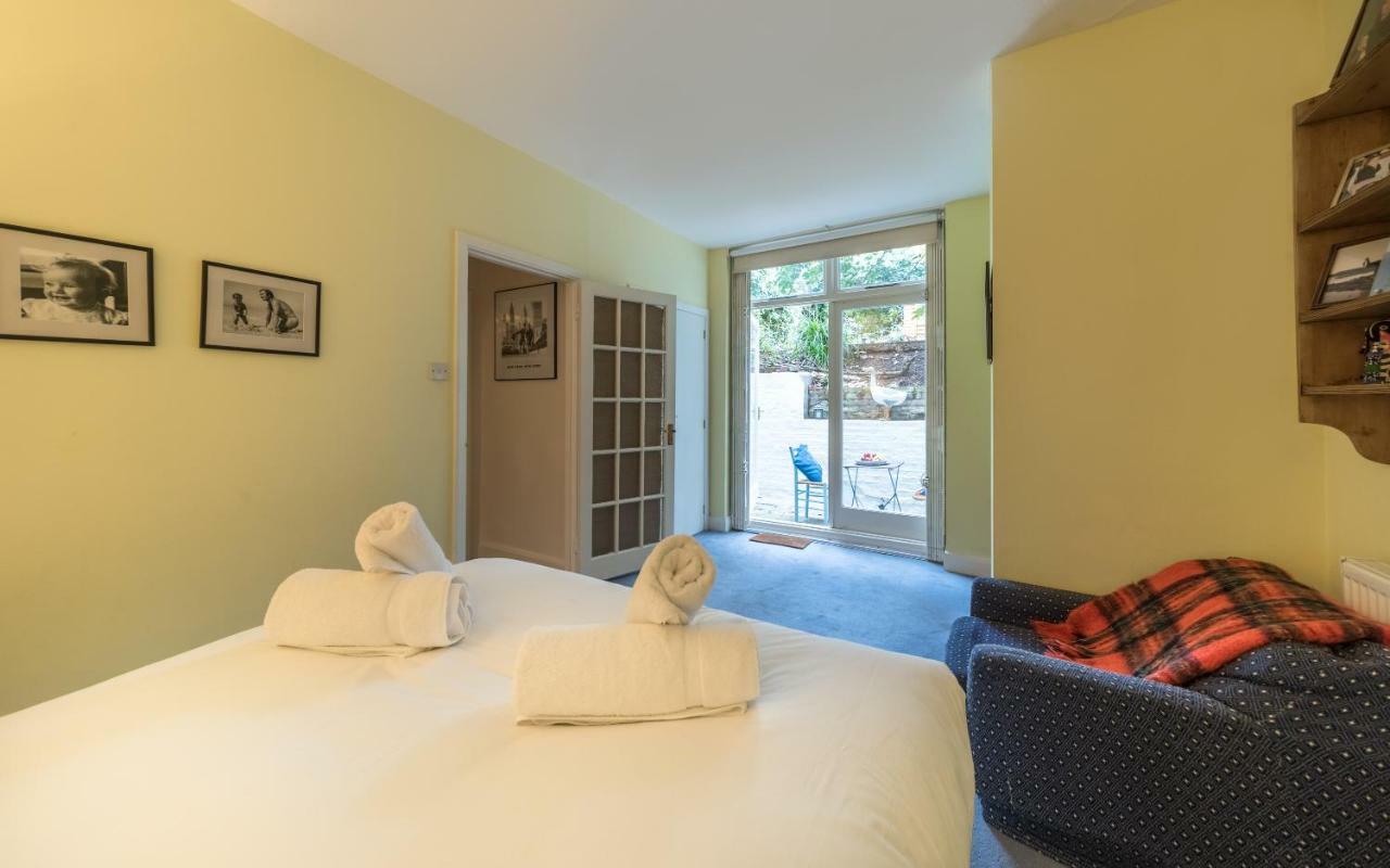 44a Palace Gardens Terrace Apartment *