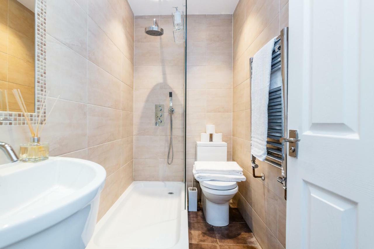 Elegant 3bed In Kensington Olympia * Londen