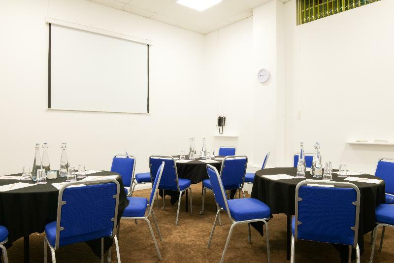 The Wesley Euston 4*
