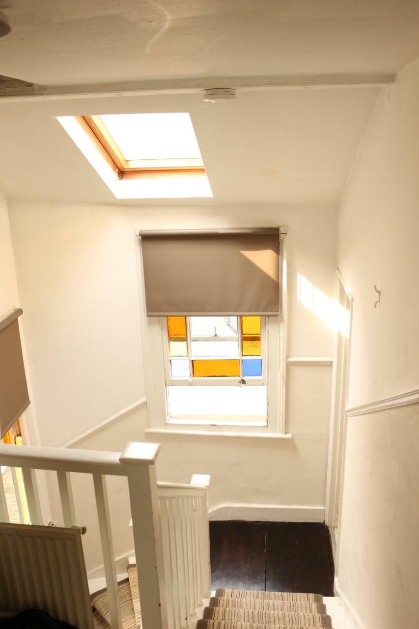 Hanway Place * London