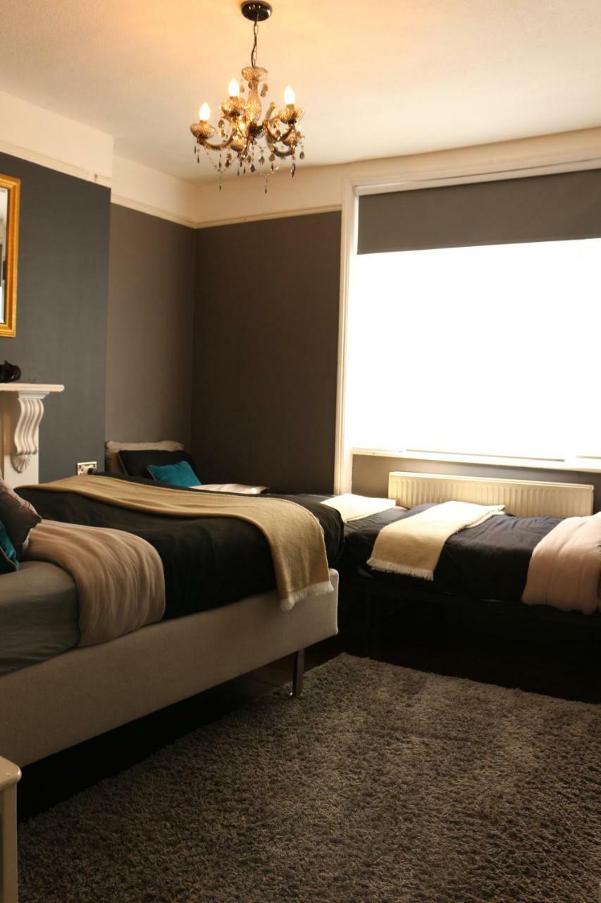 Apartment Hanway Place *