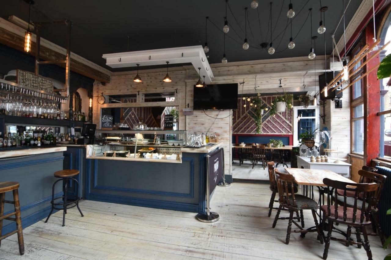 New Market Ale House 2* London
