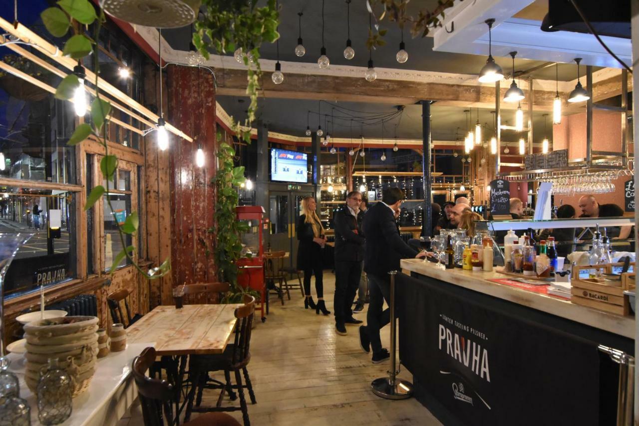 New Market Ale House 2*