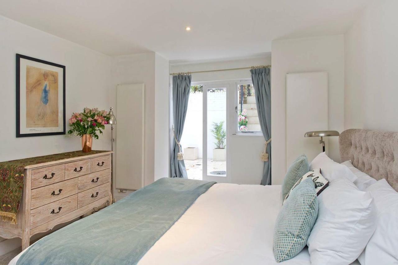 Fantastic 3 Bed In Earls Court Apartment