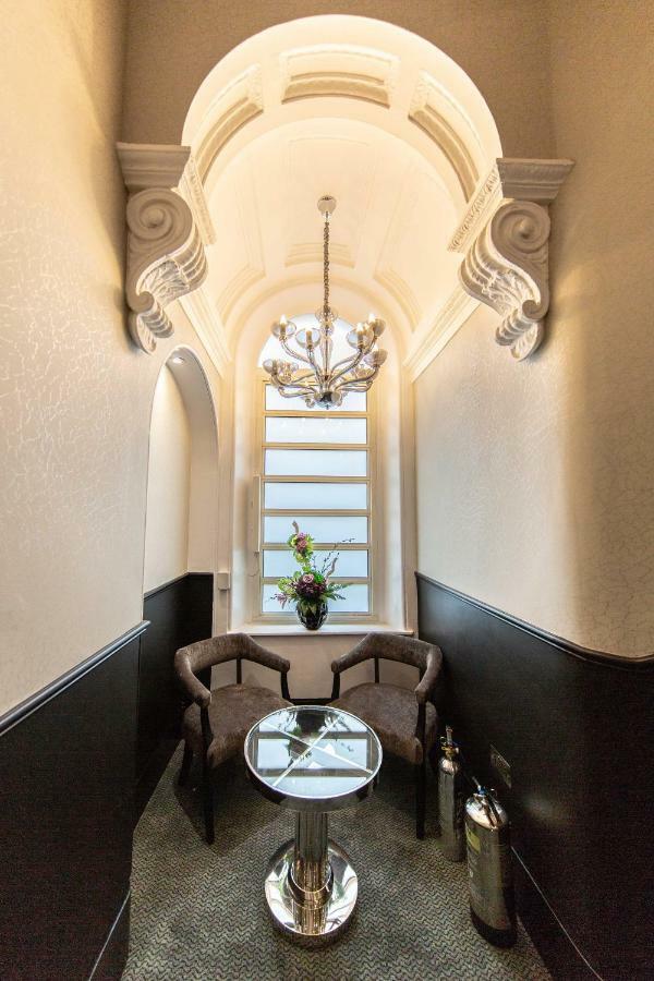 The Crescent Hyde Park Hotel 4*