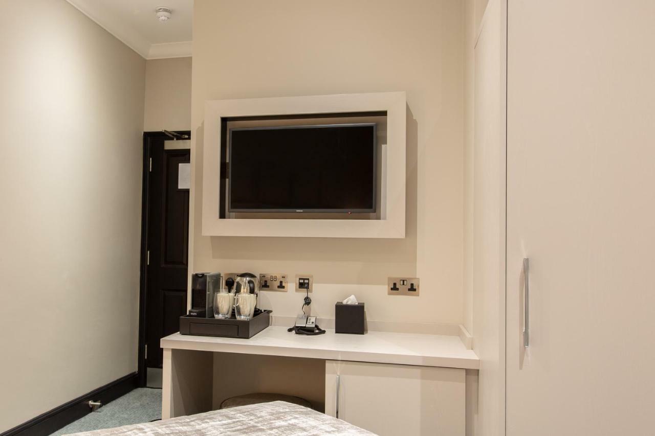 Hotel The Crescent Hyde Park 4*