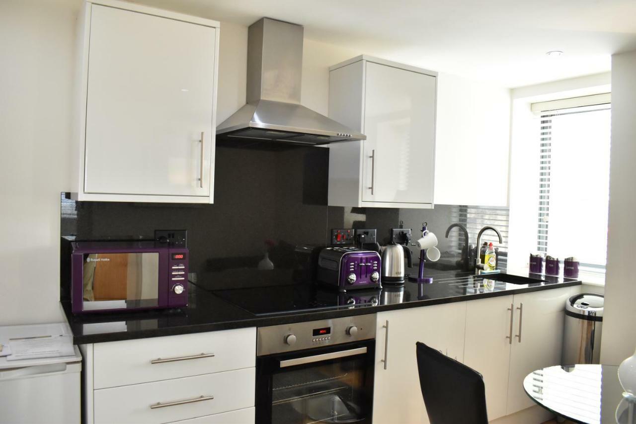 Apartment Lr - Battersea Park London