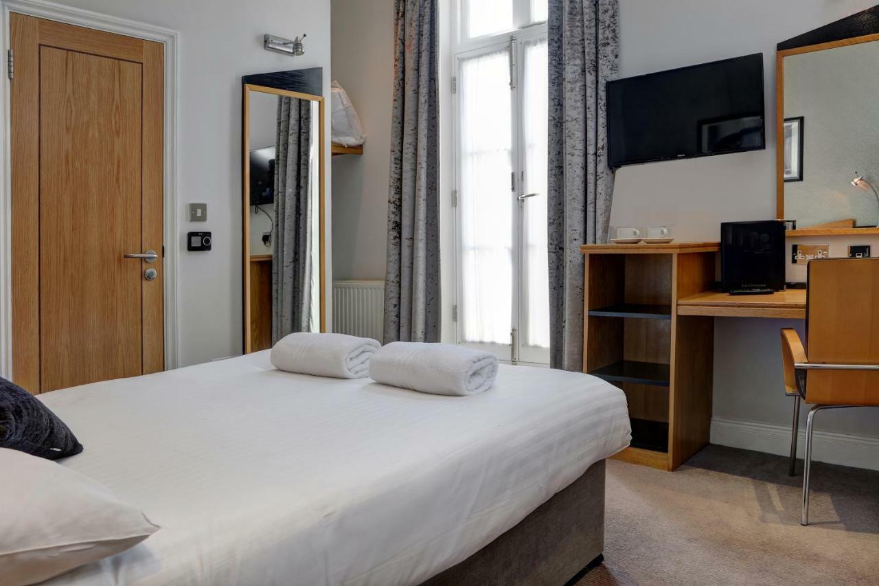 Western Buckingham Palace Rd Hotel London
