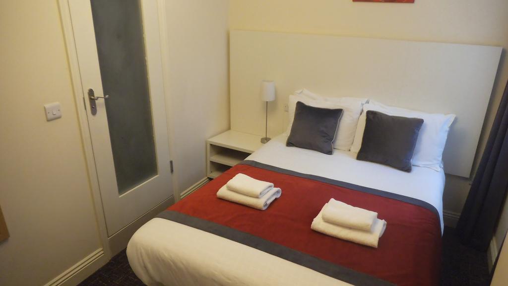 Arran House 3*