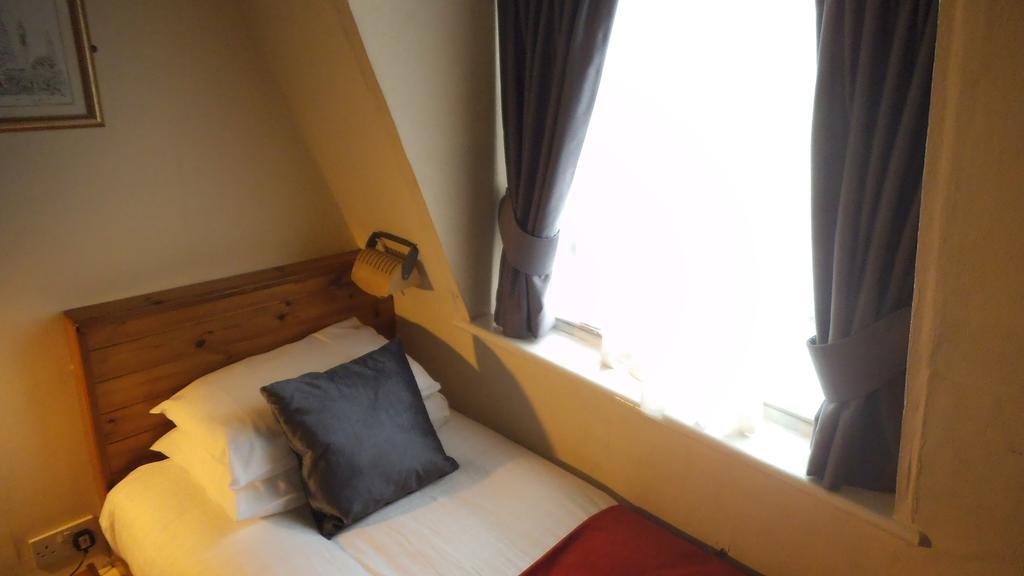 Arran House 3* London