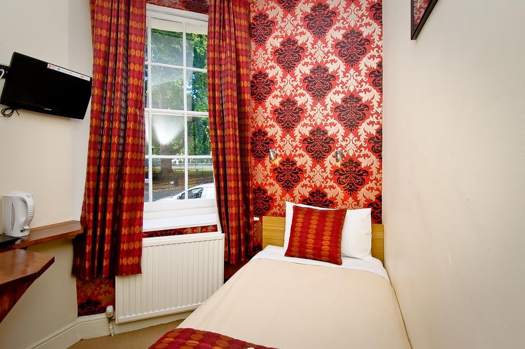 Leigh House Hotell