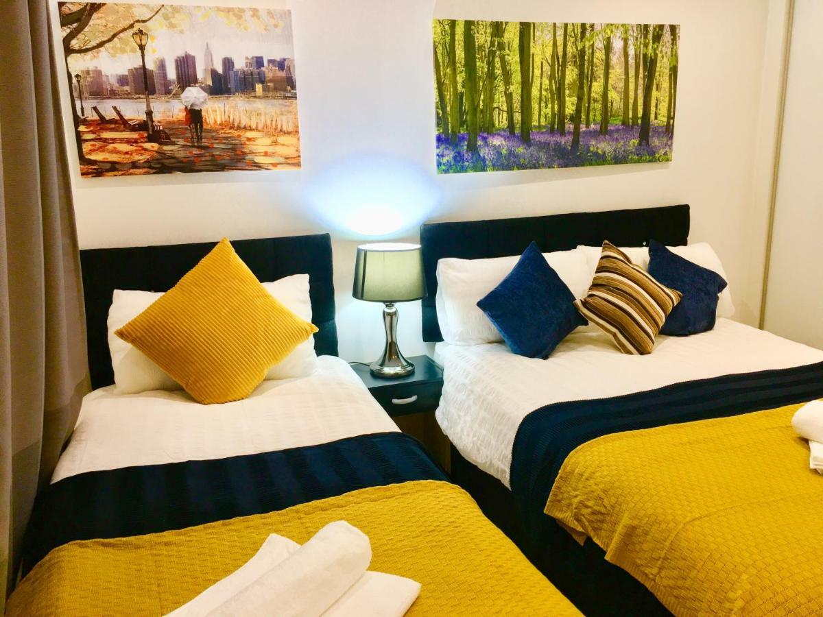 Leilighet 2 Bedrooms Modern Apartment, Lounge, Full Kitchen, Balcony, 5 Minutes Stratford Station