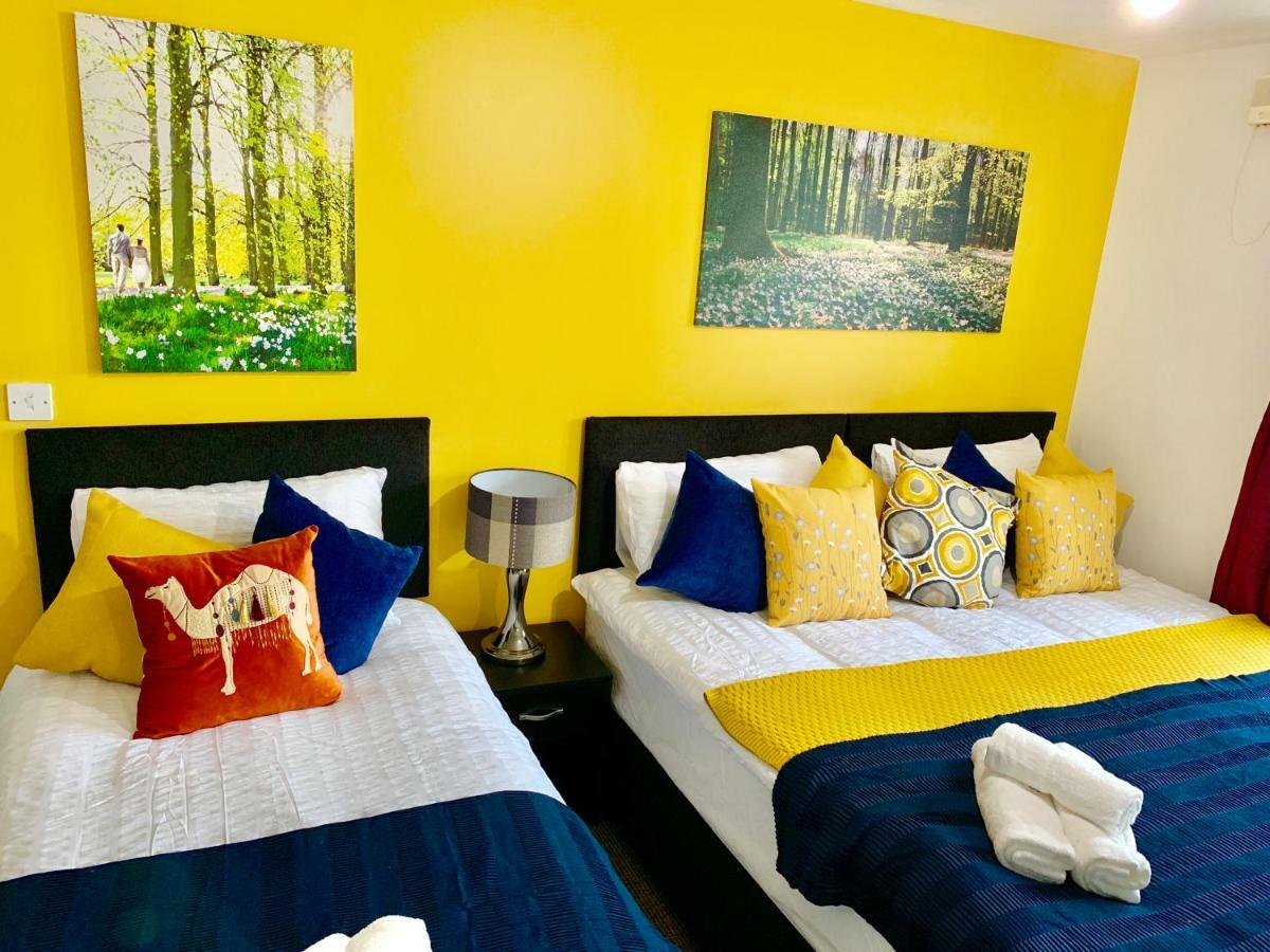 Leilighet 2 Bedrooms Modern Apartment, Lounge, Full Kitchen, Balcony, 5 Minutes Stratford Station *