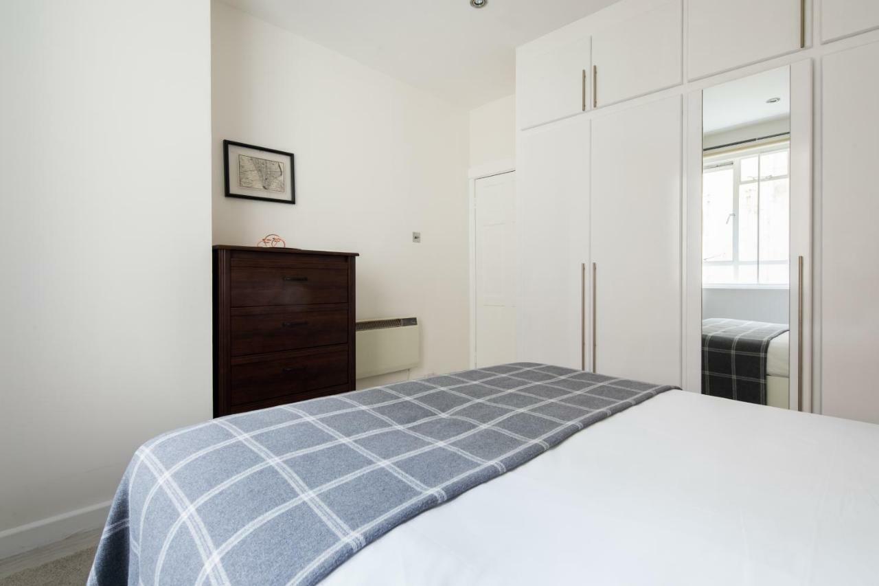Leinster Gardens By Lime Street London