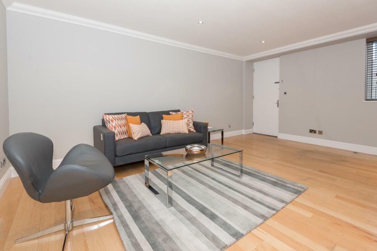 One Bedroom Hyde Park Londen