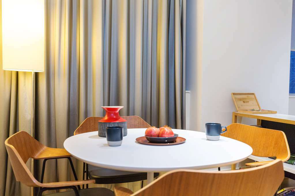 Native Tower Bridge Apartment London