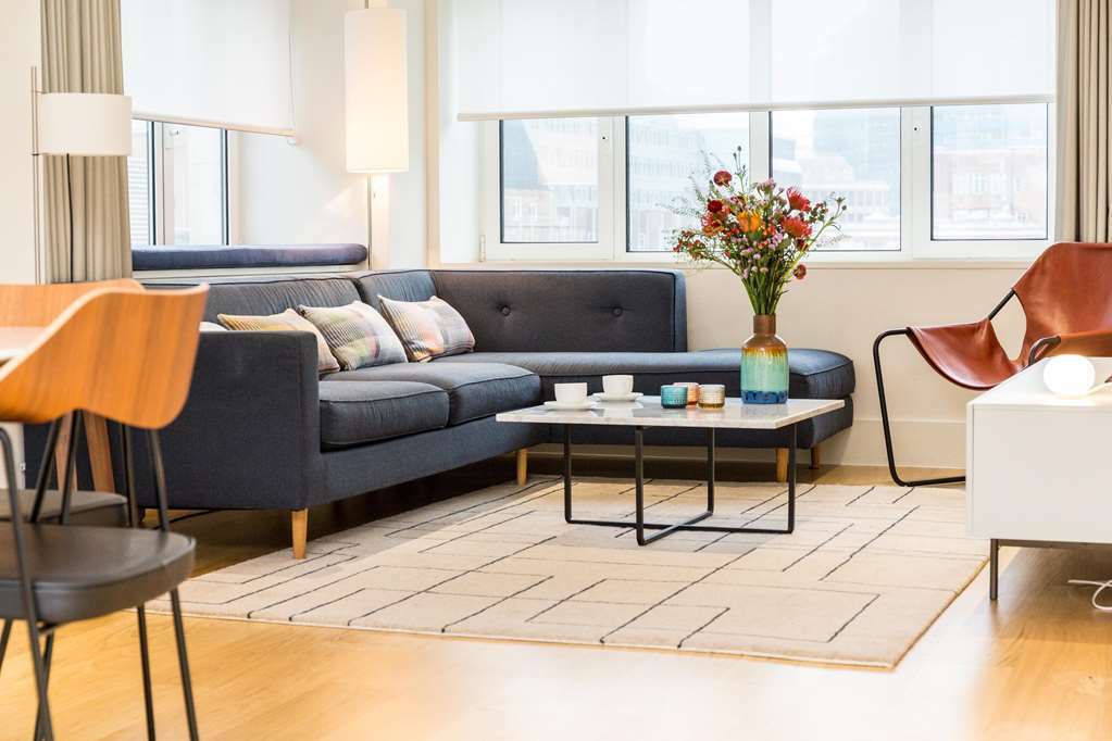 Native Tower Bridge Apartment