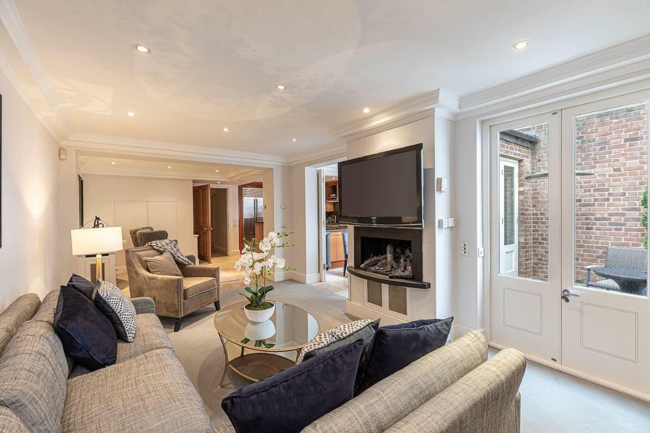 Holiday home Joivy Stunning 6-bed House Near Harrods In Knightsbridge