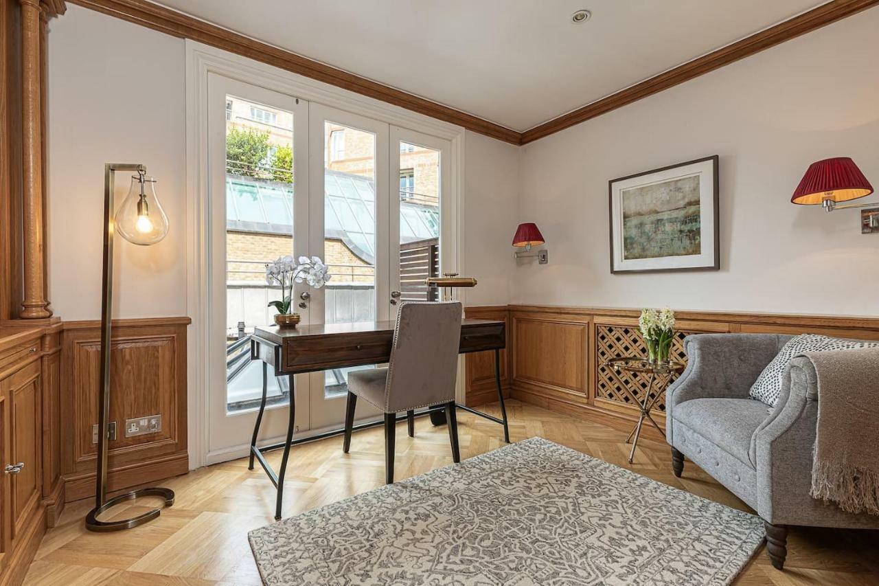 Holiday home Joivy Stunning 6-bed House Near Harrods In Knightsbridge *