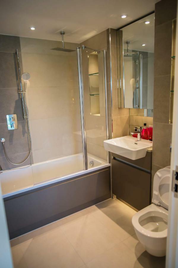 Thames View 2 Bed With Balcony Leilighet