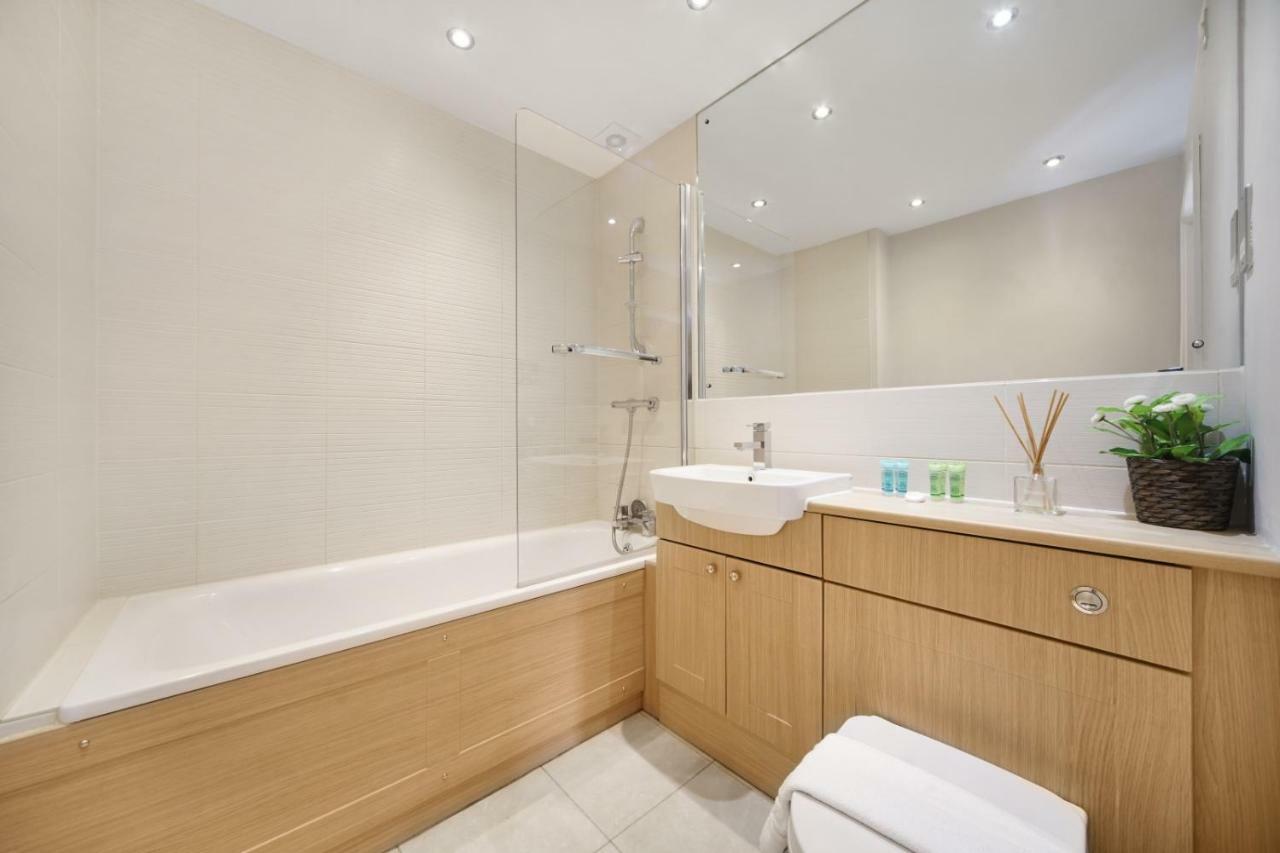 2 Bed Executive Penthouse Near Liverpool Street Free Wifi By Aparts Apartment London