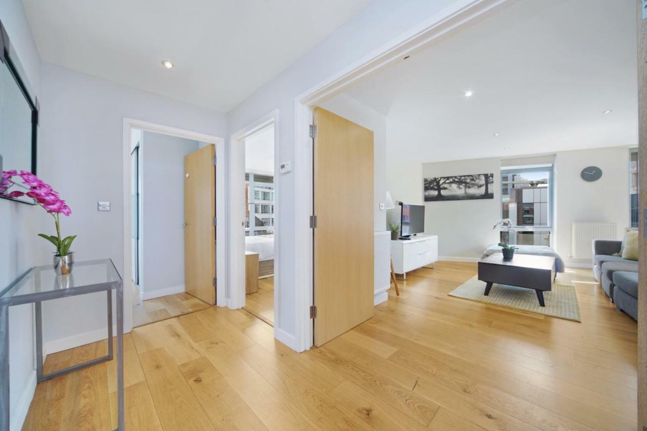 2 Bed Executive Penthouse Near Liverpool Street Free Wifi By Aparts * London