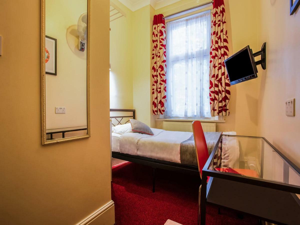 Oyo Lifestyle Golden Gasthof London