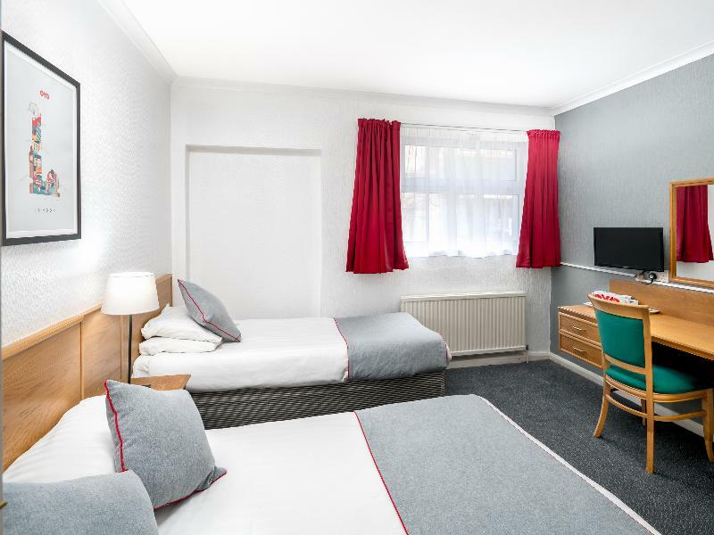 Bros Hotel London