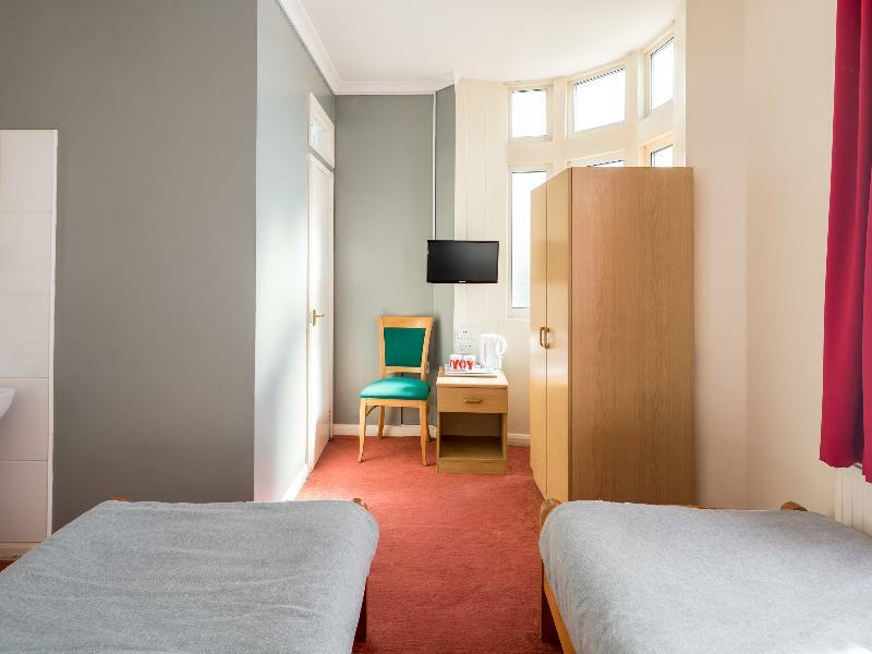 Oyo New Dome Hotel 3*