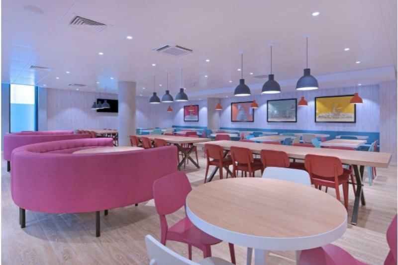 Hotel Travelodge 3*