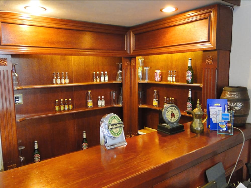 Hallam Hotel 3*