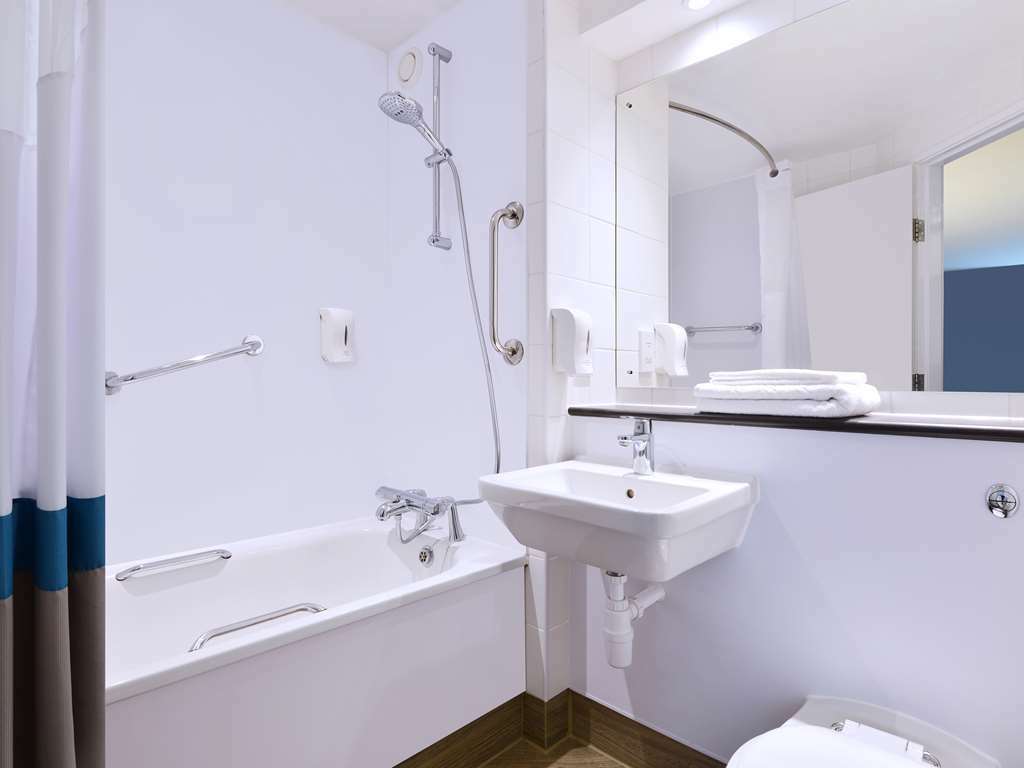 Travelodge Road