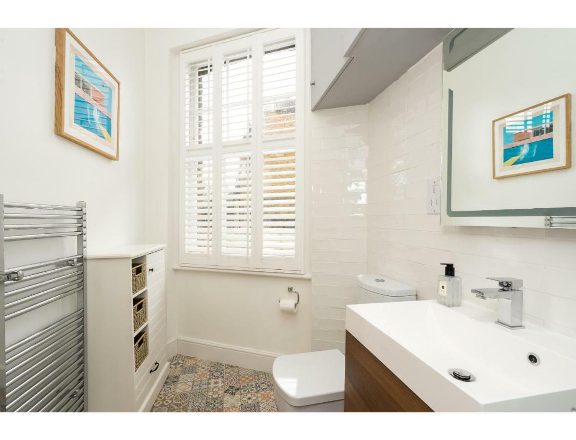 Ferienhaus Pass The Keys - Modern & Stylish Garden In Islington *