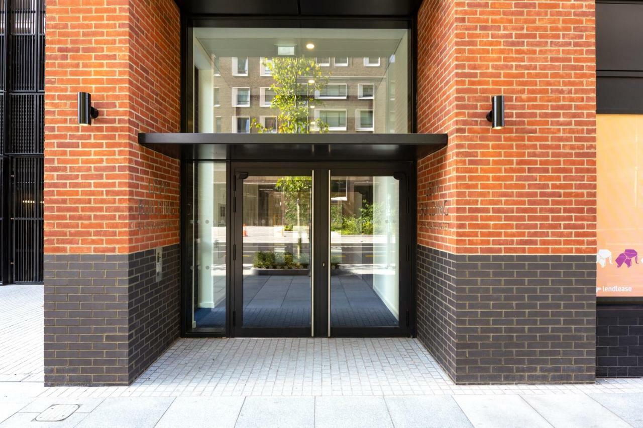 Two Bedroom Serviced With Balcony In Weymouth Building, Deacon Street London