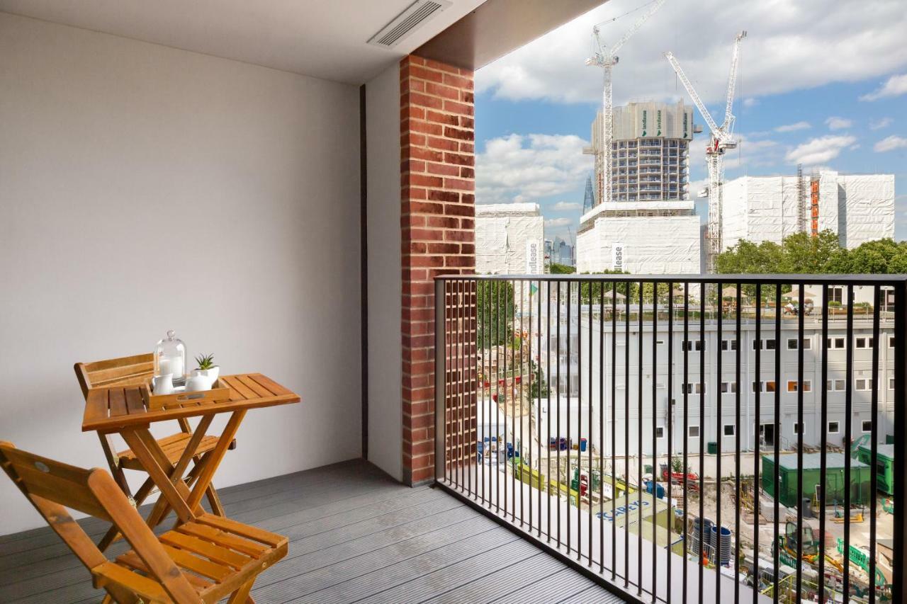 Apartment Two Bedroom Serviced With Balcony In Weymouth Building, Deacon Street London