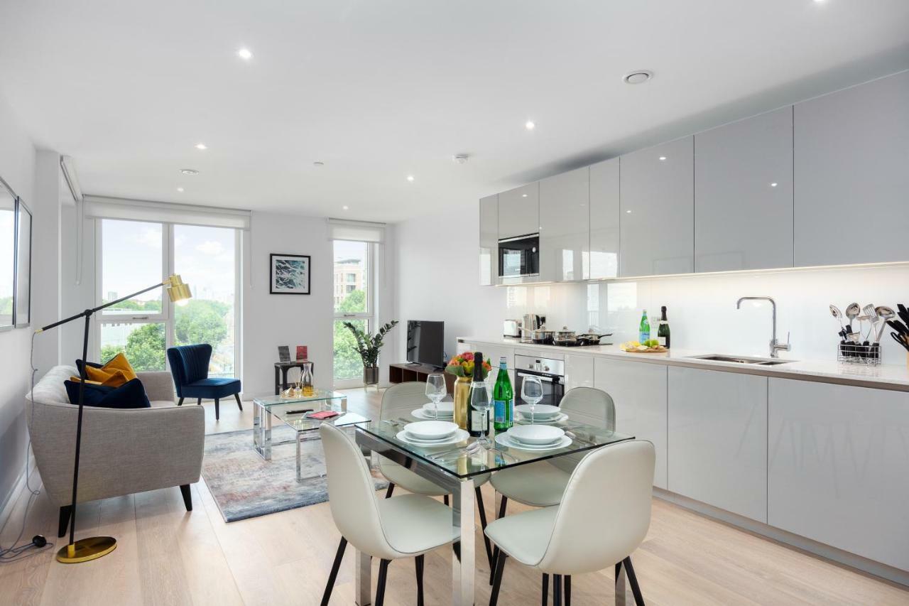 Two Bedroom Serviced With Balcony In Weymouth Building, Deacon Street Apartment